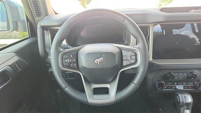 Photo of 2025 Azure Gray Metallic Ford Bronco