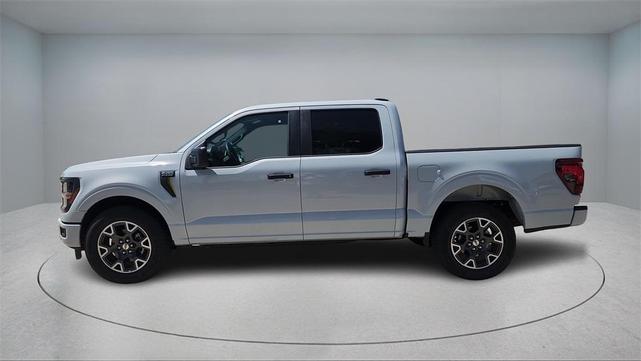 Photo of 2025 White Metallic Ford F-150