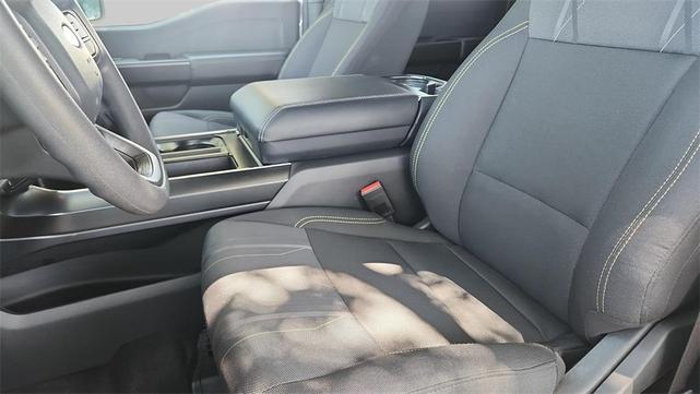 Photo of 2025 White Metallic Ford F-150