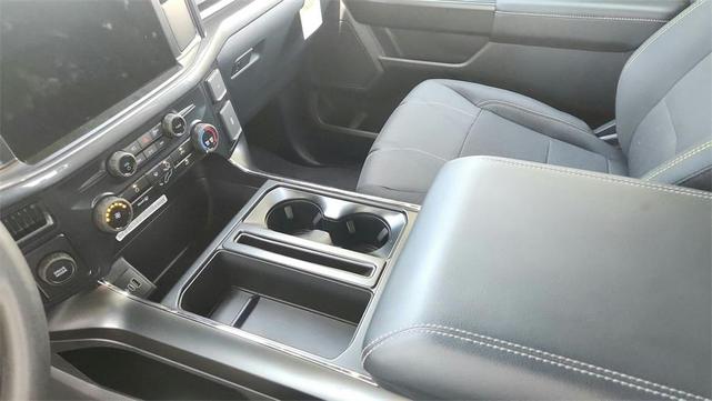 Photo of 2025 White Metallic Ford F-150