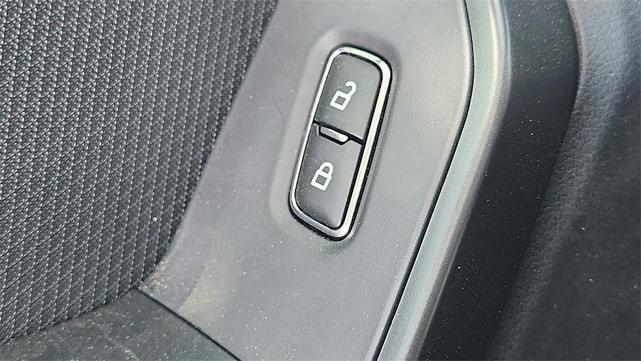 Photo of 2025 White Metallic Ford F-150