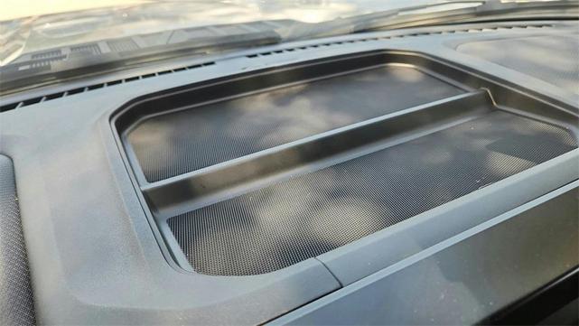 Photo of 2025 White Metallic Ford F-150
