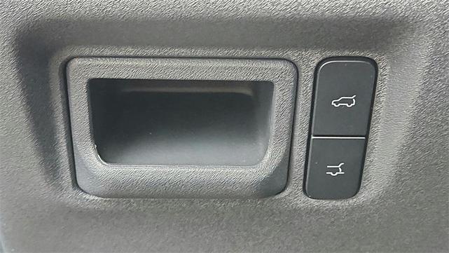 Photo of 2025 Dark Matter Gray Metallic Ford Expedition Max