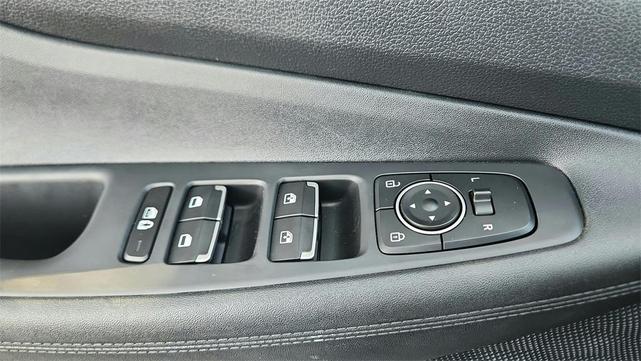 Photo of 2023 Black Noir Pearl Hyundai Santa Fe Plug-In Hybrid