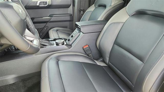 Photo of 2025 Desert Sand Ford Bronco