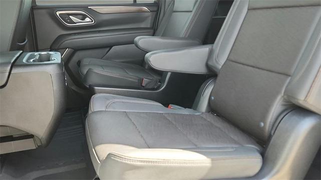 Photo of 2023 Summit White Chevrolet Suburban
