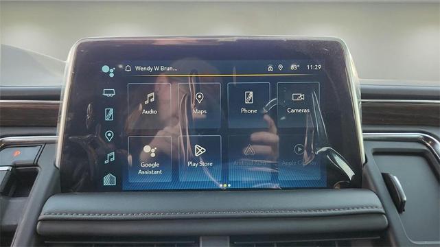 Photo of 2023 Summit White Chevrolet Suburban
