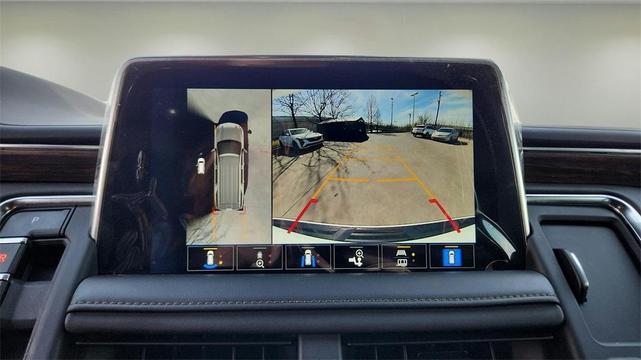 Photo of 2023 Summit White Chevrolet Suburban