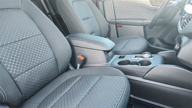 Photo of 2025 Red Metallic Ford Escape