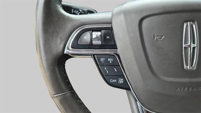 Photo of 2019 Ceramic Pearl Metallic Lincoln Navigator