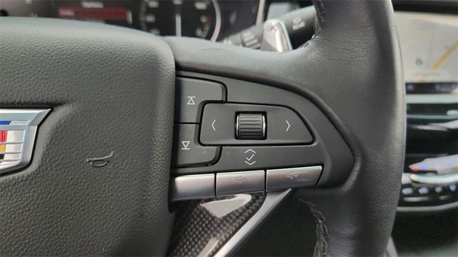 Photo of 2024 Stellar Black Metallic Cadillac XT6