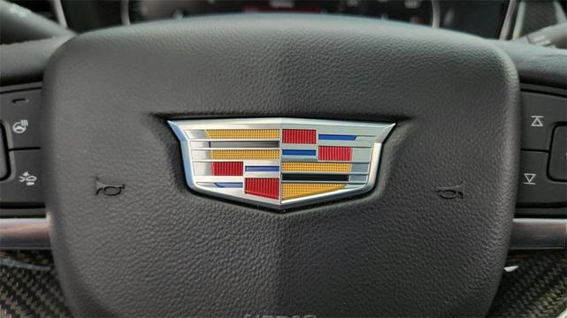Photo of 2024 Stellar Black Metallic Cadillac XT6