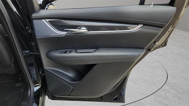 Photo of 2024 Stellar Black Metallic Cadillac XT6