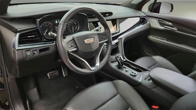 Photo of 2024 Stellar Black Metallic Cadillac XT6