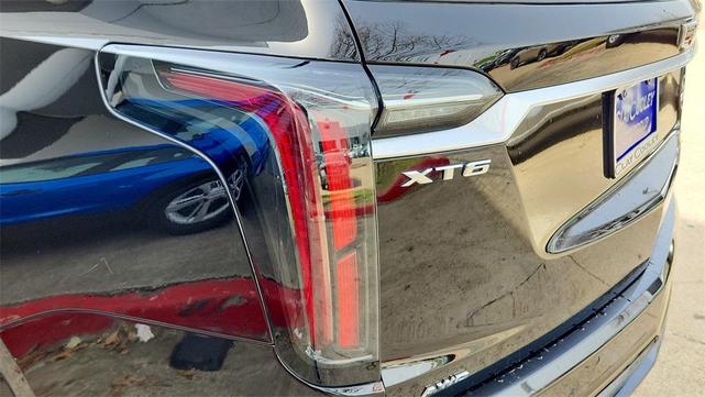 Photo of 2024 Stellar Black Metallic Cadillac XT6