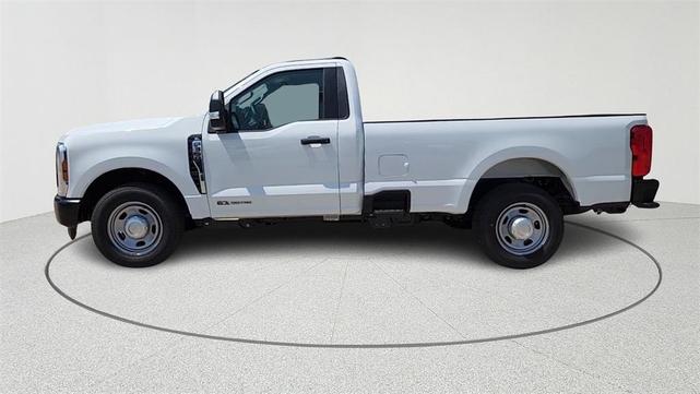 Photo of 2025 Oxford White Ford F-350