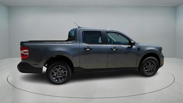 Photo of 2025 Carbonized Gray Metallic Ford Maverick