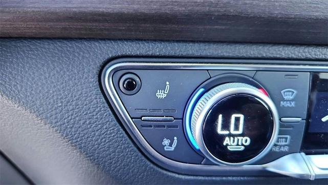 Photo of 2021 Ultra Blue Metallic Audi Q5