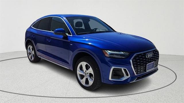 Photo of 2021 Ultra Blue Metallic Audi Q5