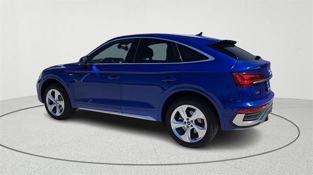 Photo of 2021 Ultra Blue Metallic Audi Q5