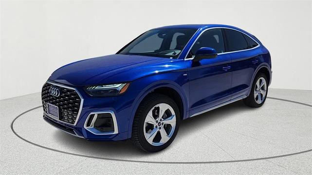 Photo of 2021 Ultra Blue Metallic Audi Q5