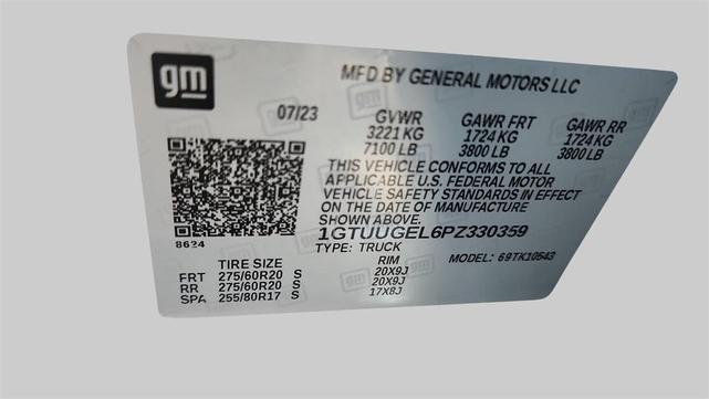 Photo of 2023 Summit White GMC Sierra 1500