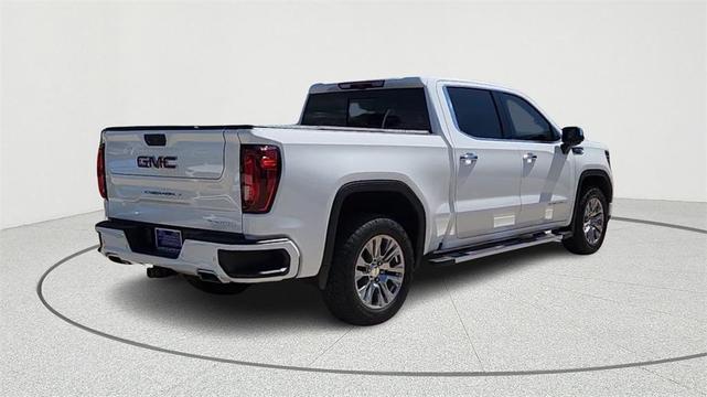 Photo of 2023 Summit White GMC Sierra 1500