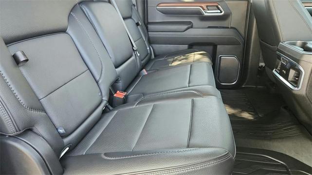 Photo of 2023 Summit White GMC Sierra 1500