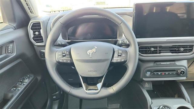 Photo of 2025 Oxford White Ford Bronco Sport