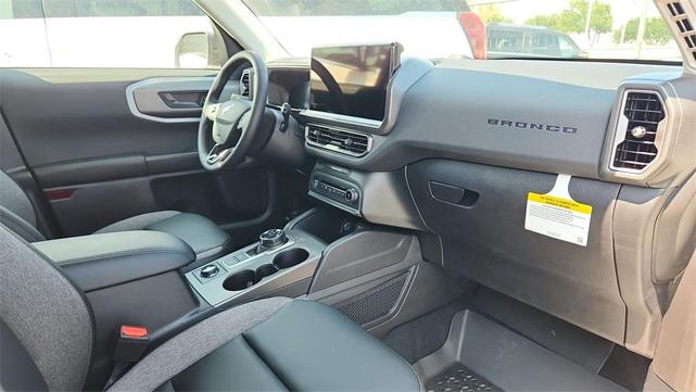 Photo of 2025 Oxford White Ford Bronco Sport