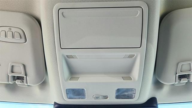 Photo of 2025 Oxford White Ford Bronco Sport
