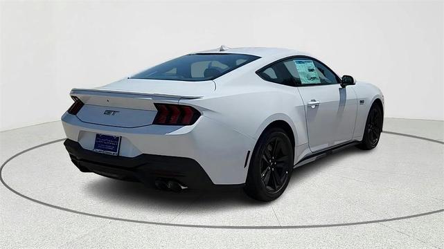 Photo of 2025 Oxford White Ford Mustang