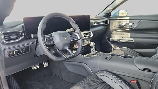 Photo of 2025 Vapor Blue Metallic Ford Mustang