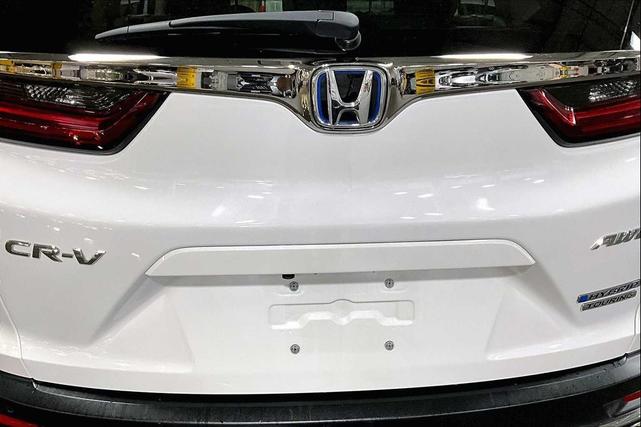 Photo of 2022 Platinum White Pearl Honda CR-V Hybrid