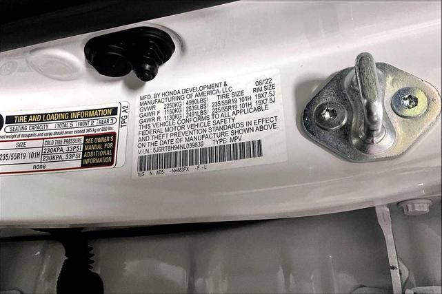 Photo of 2022 Platinum White Pearl Honda CR-V Hybrid