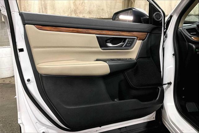 Photo of 2022 Platinum White Pearl Honda CR-V Hybrid