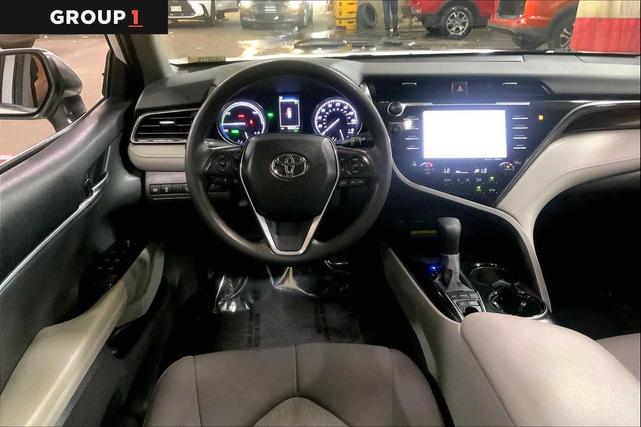 Photo of 2020 Super White Toyota Camry