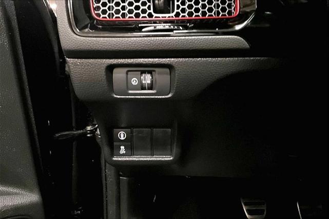 Photo of 2024 Crystal Black Pearl Honda Civic Si