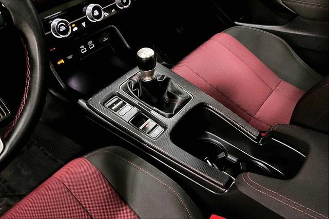 Photo of 2024 Crystal Black Pearl Honda Civic Si