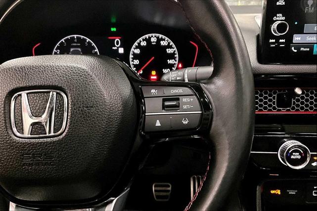 Photo of 2024 Crystal Black Pearl Honda Civic Si