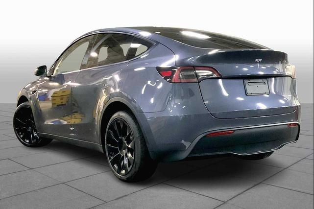 Photo of 2023 Midnight Silver Metallic Tesla Model Y