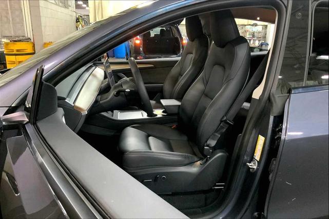 Photo of 2023 Midnight Silver Metallic Tesla Model Y
