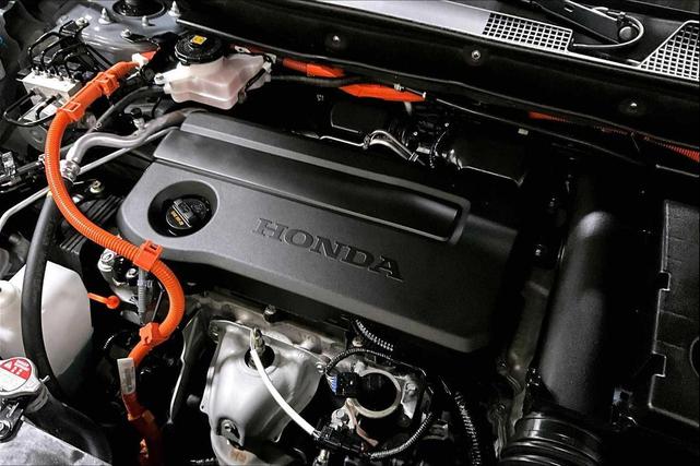 Photo of 2024 Urban Gray Pearl Honda CR-V Hybrid