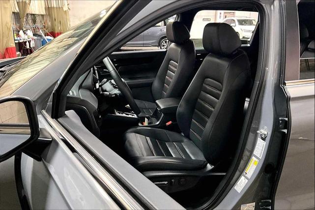 Photo of 2024 Urban Gray Pearl Honda CR-V Hybrid