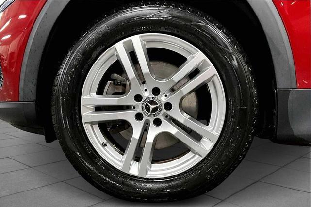 Photo of 2020 Patagonia Red Metallic Mercedes-Benz GLB 250