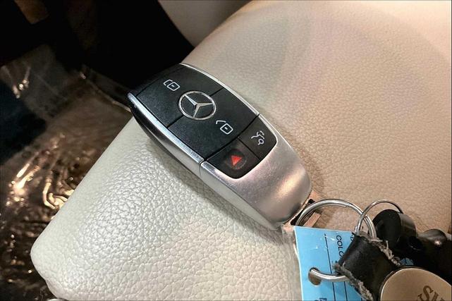 Photo of 2020 Patagonia Red Metallic Mercedes-Benz GLB 250