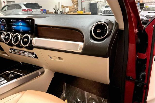Photo of 2020 Patagonia Red Metallic Mercedes-Benz GLB 250