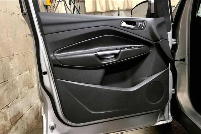 Photo of 2015 Ingot Silver Ford Escape