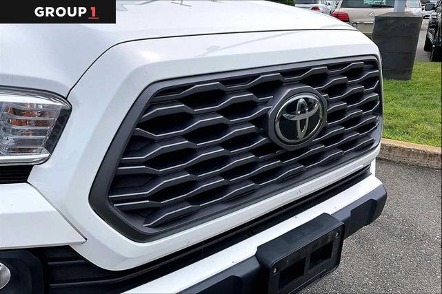 Photo of 2022 White Toyota Tacoma