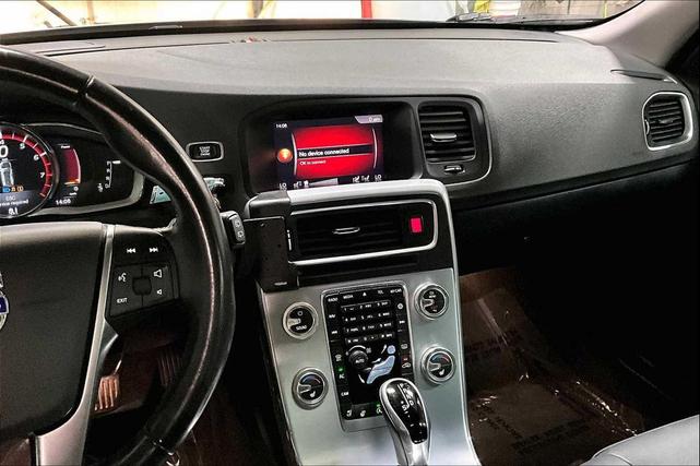 Photo of 2018 Osmium Grey Metallic Volvo V60